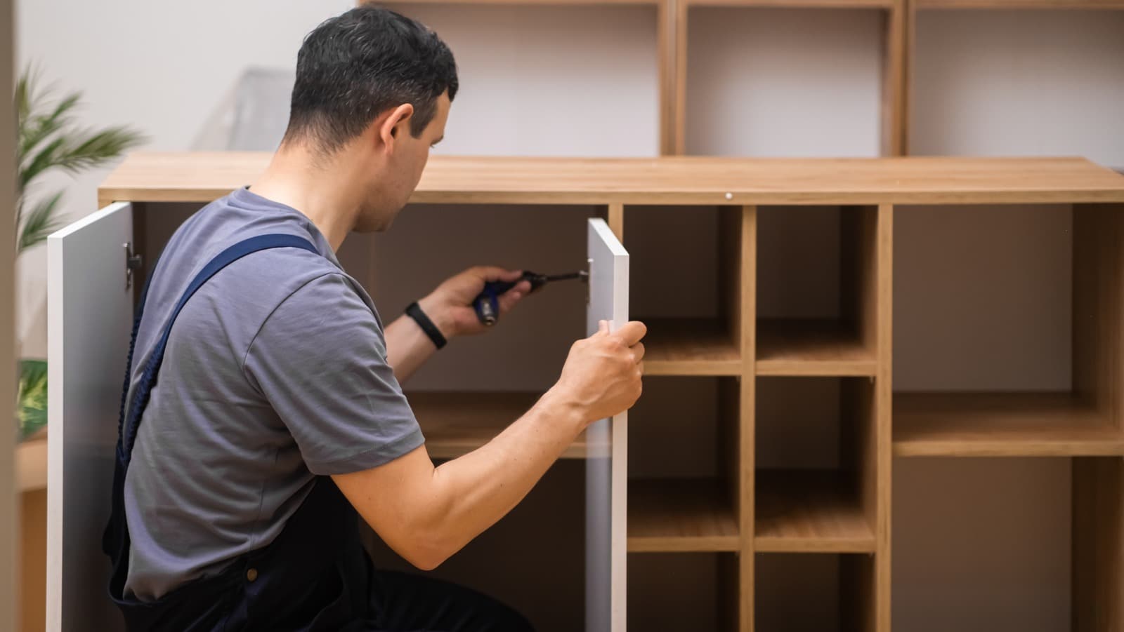 Как правильно подготовить мебель к переезду: инструкция по разборке и упаковке - 4